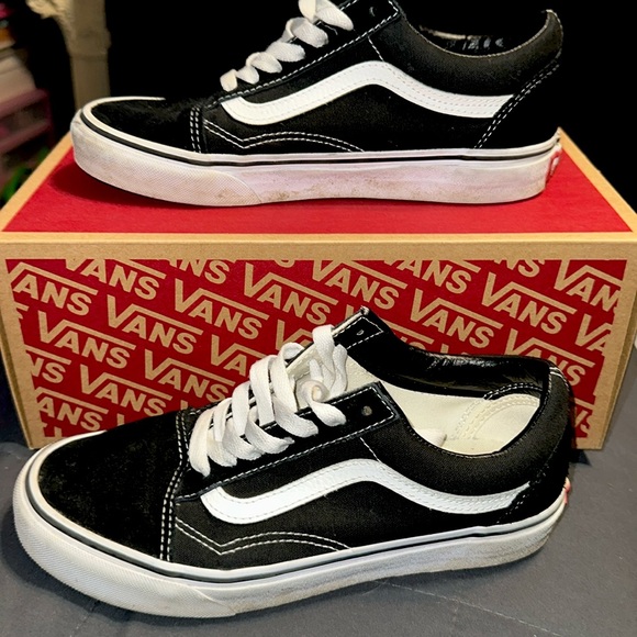 Men’s old school 5.5 vans - Picture 1 of 3